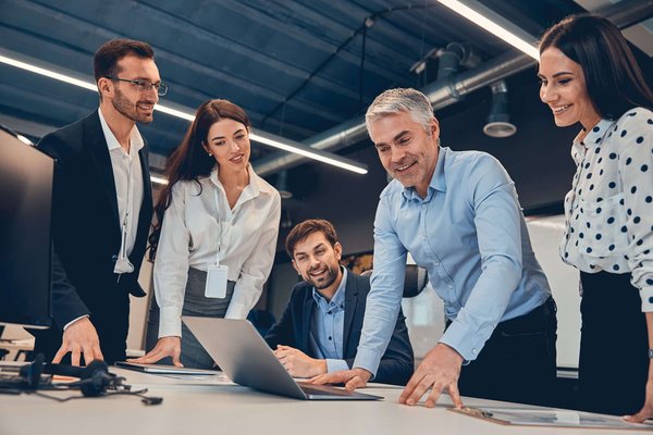 In che modo le tecnologie possono contribuire a migliorare l'infrastruttura urbana?